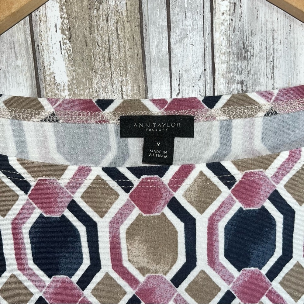 Ann Taylor Geometric Printed Long Sleeve Blouse - Picture 4 of 4